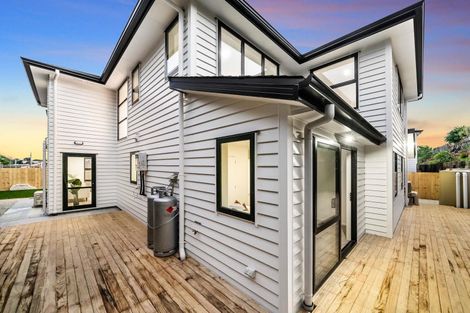 Photo of property in 11 Tawapou Close, Massey, 0614