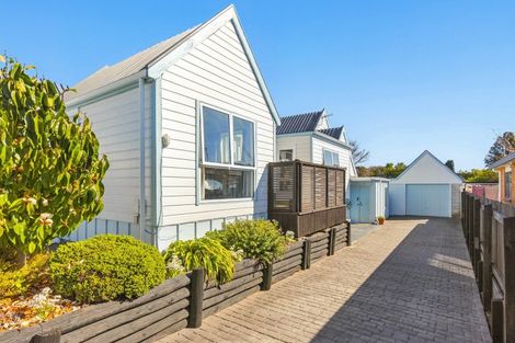 Photo of property in 13 Walton Road, Paraparaumu Beach, Paraparaumu, 5032