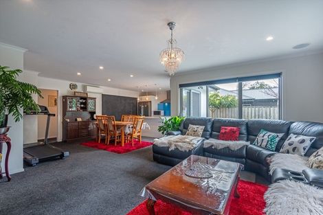 Photo of property in 8 Cardiff Street, Highbury, Palmerston North, 4412