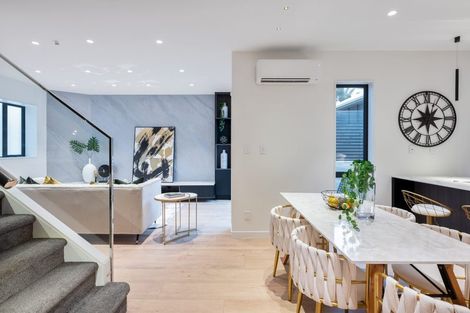 Photo of property in 81b Matipo Road, Mairangi Bay, Auckland, 0630