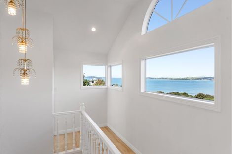 Photo of property in 6 Puriri Place, Sandspit, Warkworth, 0982