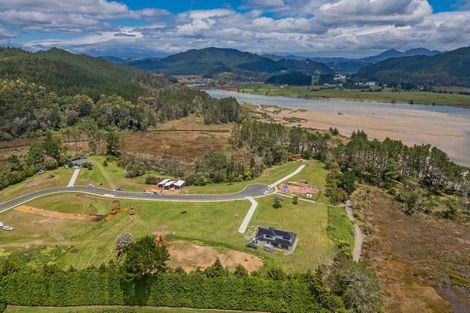 Photo of property in 26 North Ridge Drive, Pauanui, 3579
