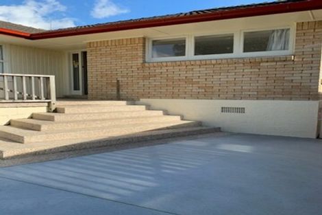Photo of property in 11 Knighton Road, Hillcrest, Hamilton, 3216