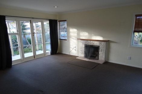 Photo of property in 3 Mackenzie Street, Te Atatu South, Auckland, 0610