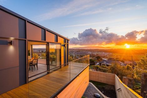 Photo of property in 92 Kotare Street, Waikanae, 5036