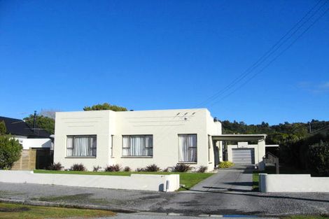 Photo of property in 16 Bridge Street, Greymouth, 7805