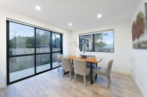 Photo of property in 29d Mackenzie Street, Te Atatu South, Auckland, 0610