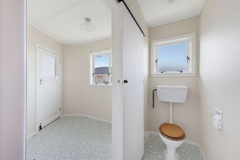 Photo of property in 191 Omata Road, Blagdon, New Plymouth, 4310
