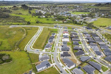 Photo of property in 16 Awa Avenue, Helensville, 0800