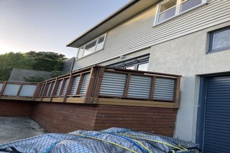 Photo of property in 31 Cave Road, Houghton Bay, Wellington, 6023