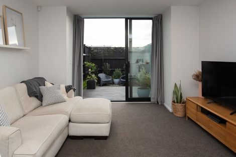 Photo of property in 1036g Colombo Street, St Albans, Christchurch, 8014