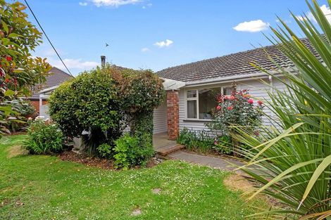 Photo of property in 180 Avonhead Road, Avonhead, Christchurch, 8042