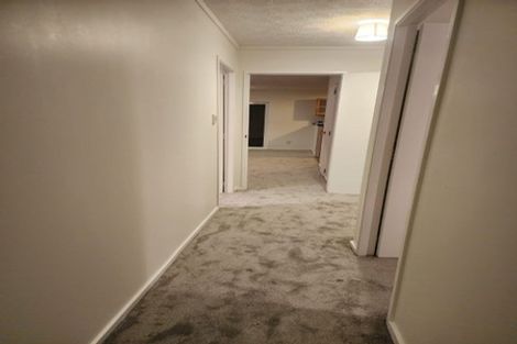 Photo of property in 75 Meadowvale Rise, Titirangi, Auckland, 0604