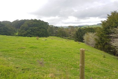 Photo of property in 504b Wairere Road, Maungaturoto, 0571