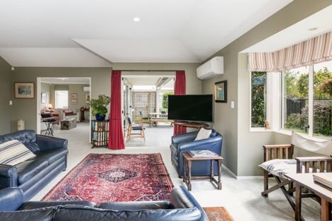 Photo of property in 22 Kensington Drive, Taradale, Napier, 4112