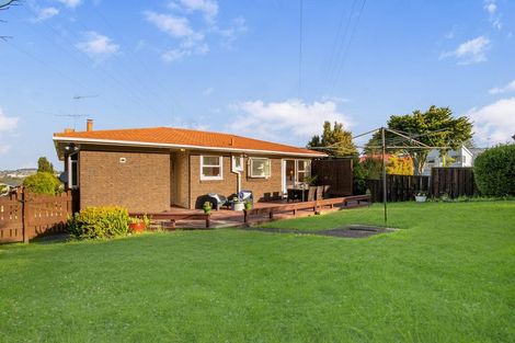 Photo of property in 4 Merville Avenue, Te Atatu South, Auckland, 0610