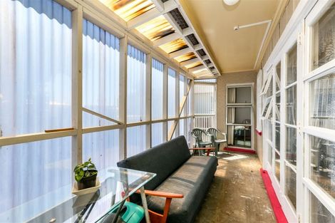 Photo of property in 220 Powderham Street, New Plymouth, 4310