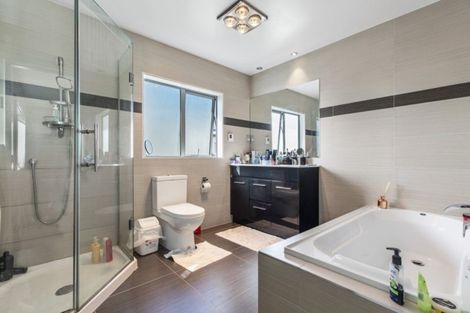 Photo of property in 8 Sauvignon Avenue, Ranui, Auckland, 0612