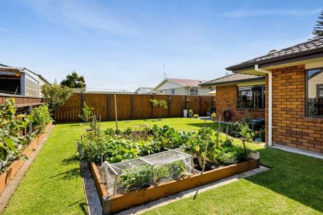 Photo of property in 109 Browne Street, Waitara, 4320
