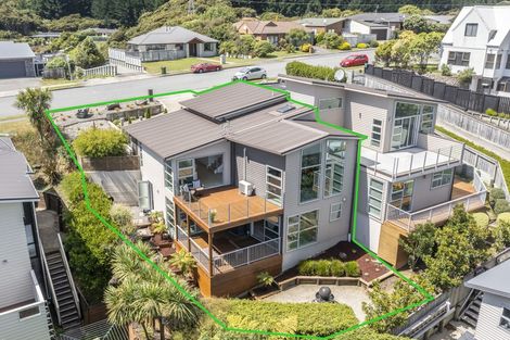 Photo of property in 42b/1 James Cook Drive, Whitby, Porirua, 5024