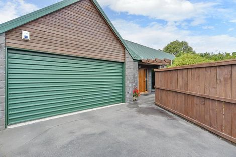 Photo of property in 5 Winters Road, Redwood, Christchurch, 8051