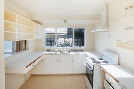 Photo of property in 18 Amberley Avenue, Westbrook, Palmerston North, 4412