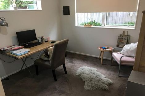 Photo of property in 19b Duncan Avenue, Te Atatu South, Auckland, 0610