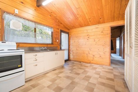 Photo of property in 9 Alma Place, Milson, Palmerston North, 4414