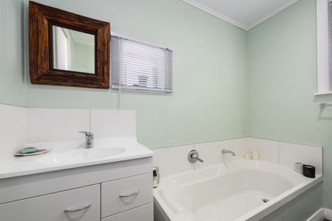 Photo of property in 16 Jutland Street, Waterloo, Lower Hutt, 5011