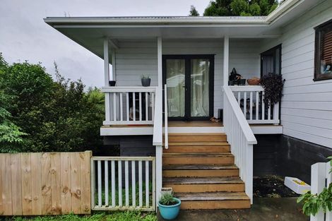 Photo of property in 39 Dakota Avenue, Beach Haven, Auckland, 0626