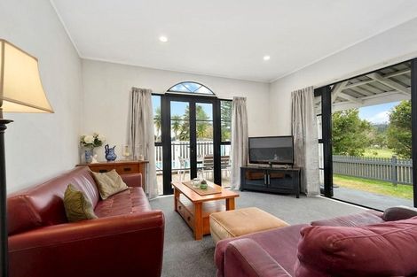 Photo of property in 741a Swanson Road, Swanson, Auckland, 0612