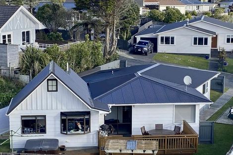 Photo of property in 18 Otira Grove, Kelson, Lower Hutt, 5010