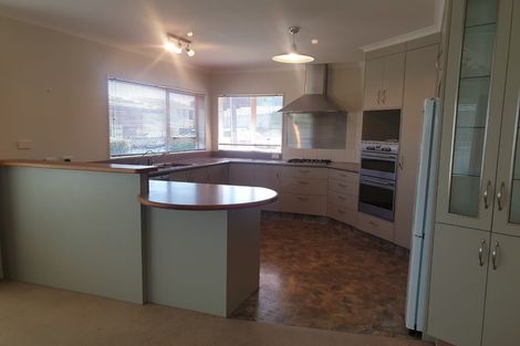 Photo of property in 154 Tukapa Street, Westown, New Plymouth, 4310