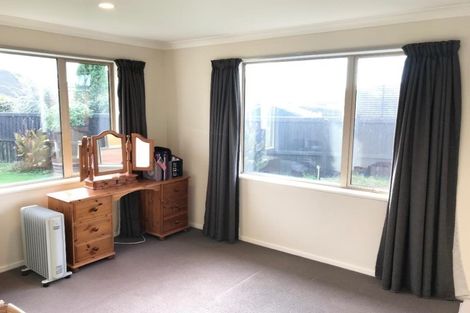 Photo of property in 21 Pohutukawa Crescent, Parklands, Christchurch, 8083