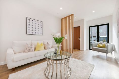 Photo of property in 12 Laquinta Place, Flat Bush, Auckland, 2019