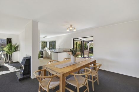Photo of property in 60 Heta Road, Highlands Park, New Plymouth, 4312