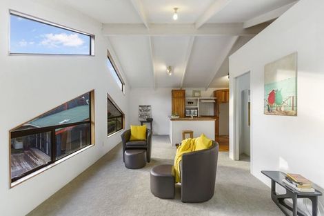 Photo of property in 195a Scenic Drive, Titirangi, Auckland, 0604