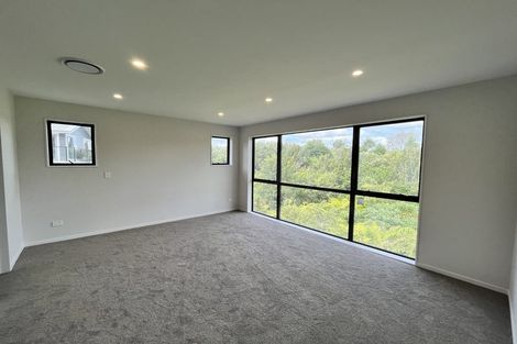 Photo of property in 14a Kinleith Way, Albany, Auckland, 0632
