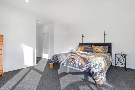 Photo of property in 1 Shakespeare Road, Bastia Hill, Whanganui, 4500