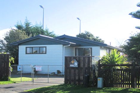 Photo of property in 41 Percival Road, Paraparaumu Beach, Paraparaumu, 5032