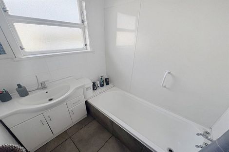 Photo of property in 24 Elizabeth Street, Levin, 5510
