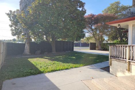Photo of property in 11 Knighton Road, Hillcrest, Hamilton, 3216