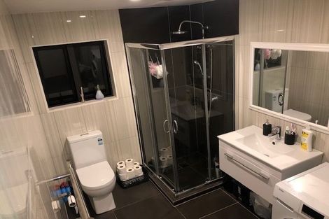 Photo of property in 20a Malmo Place, Massey, Auckland, 0614