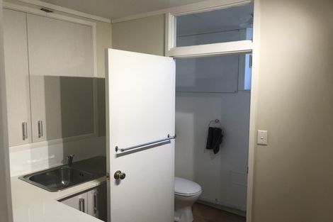 Photo of property in 26 Lyttelton Avenue, Forrest Hill, Auckland, 0620