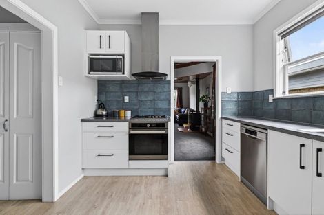 Photo of property in 44 Chelwood Street, Takaro, Palmerston North, 4412