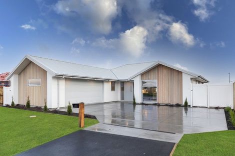 Photo of property in 32 Accadia Drive, Rolleston, 7614