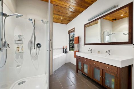 Photo of property in 24 Golf Course Road, Wanaka, 9305