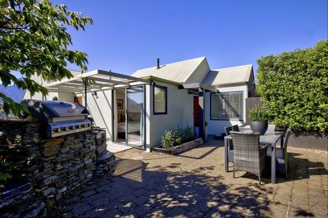 Photo of property in 5 Sunrise Lane, Queenstown, 9300