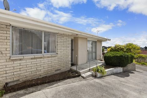 Photo of property in 73 Tuhikaramea Road, Dinsdale, Hamilton, 3204