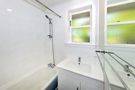 Photo of property in 34 Attlee Crescent, Bryndwr, Christchurch, 8053